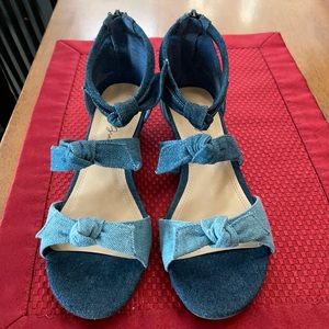 Blue multi color canvas sanders